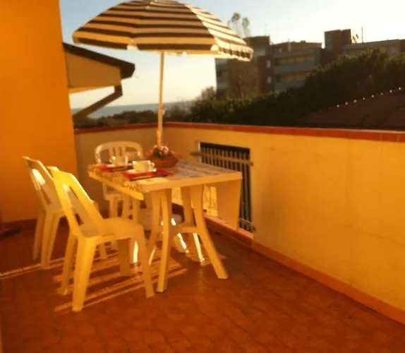 Aparthotel Amanda Trilocali Lido Adriano